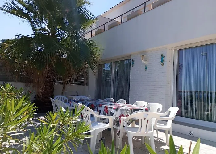 Вілла Family With Sea View And Pool Льорет-де-Мар