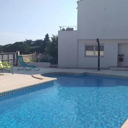 Family With Sea View And Pool *